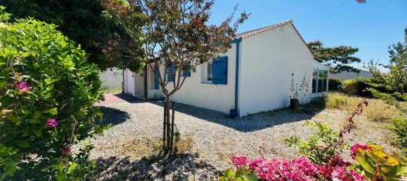 2 bedrooms House in Vendee, France No. 299215 2