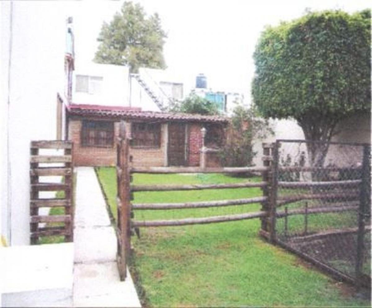 Casa de 3 dormitorios en Naucalpan de Juárez, Mexico No. 225083