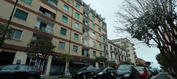 4غرفة شقة في Pescara, Italy رقم 137384 3