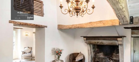 6 bedrooms Villa in Arezzo, Italy No. 516 12