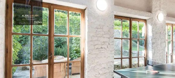 6 bedrooms Villa in Arezzo, Italy No. 516 3