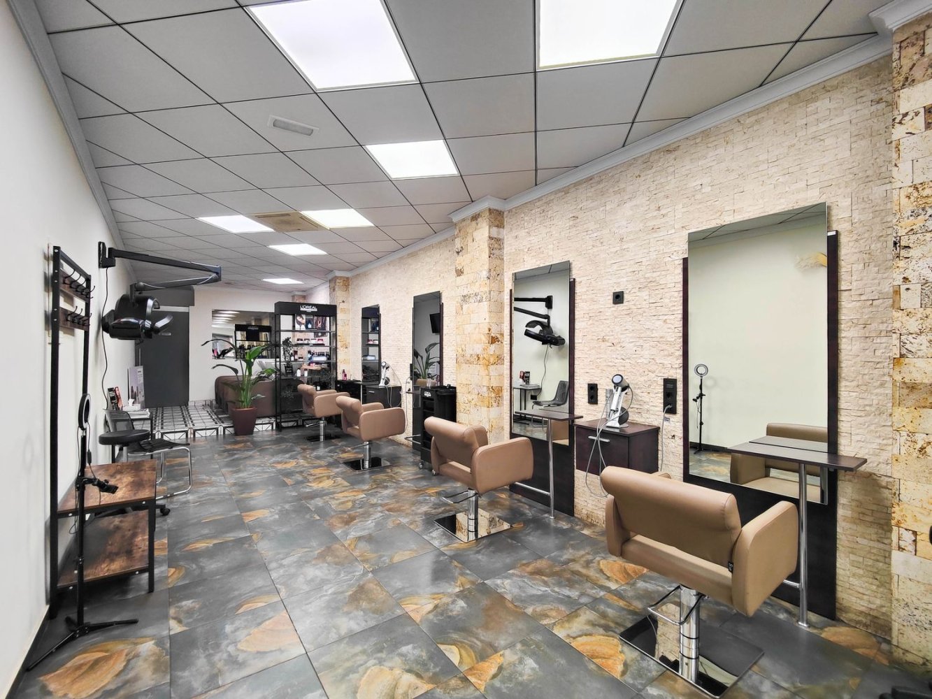  عقار تجاري في Torrevieja, Spain 80متر مربع رقم 150705