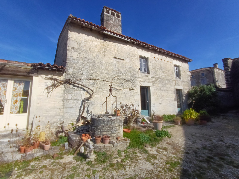 3 bedrooms House in Tusson, France No. 95945