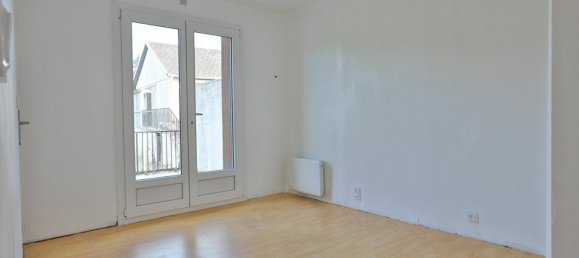 5 bedrooms House in Villiers-Saint-Frederic, France No. 163159 6