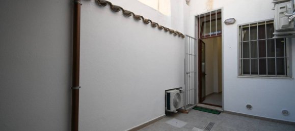 2 Schlafzimmer Wohnung in Cagliari, Italy, Nr. 290313 26