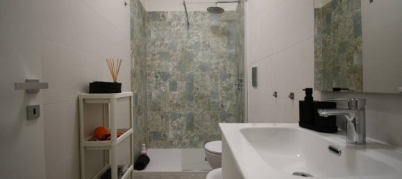 2 Schlafzimmer Wohnung in Cagliari, Italy, Nr. 290313 8