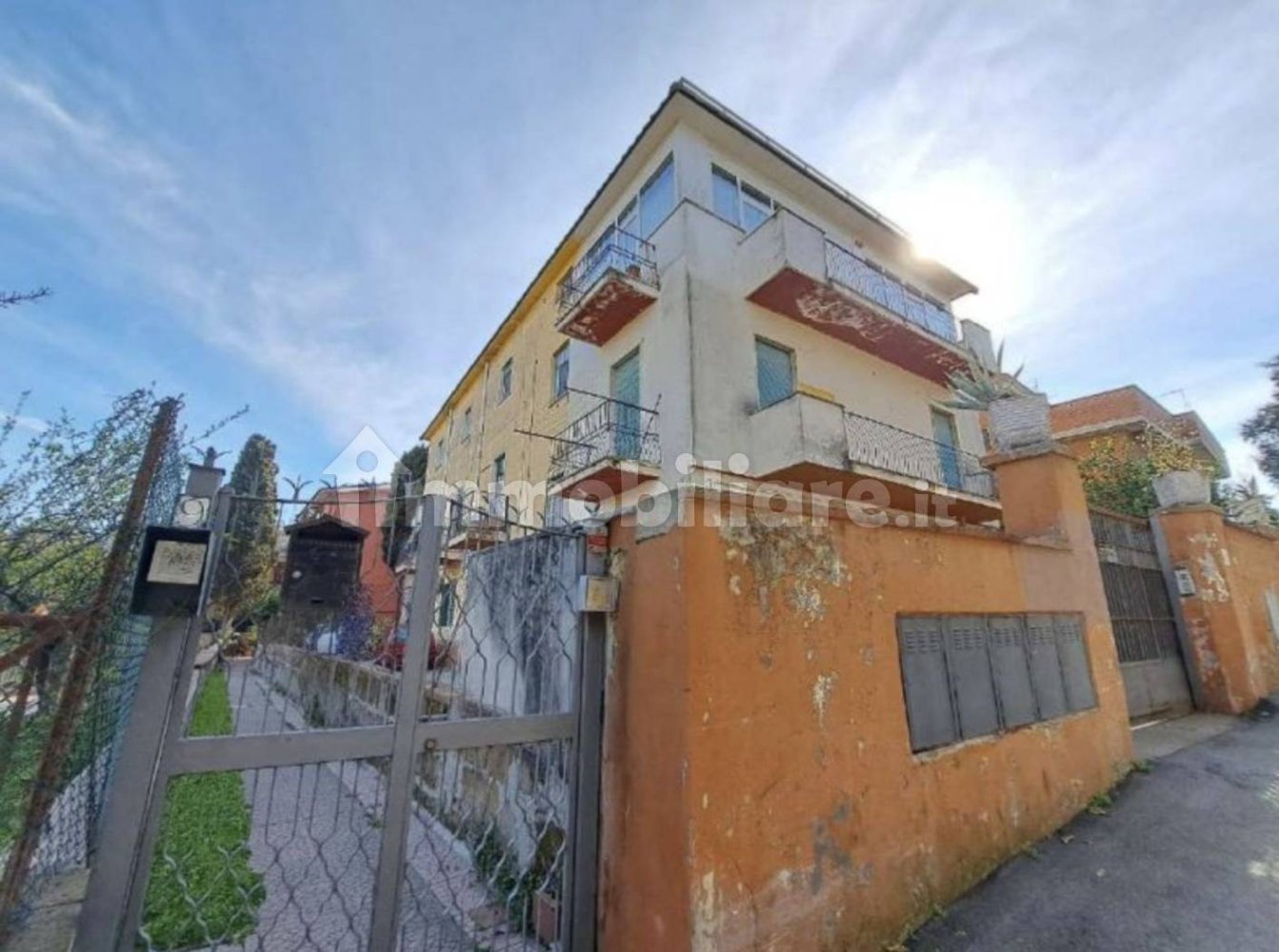 2 bedrooms Apartment in Rome, Italy No. 188469