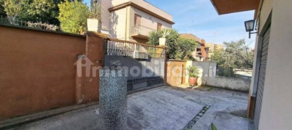 2 bedrooms Apartment in Rome, Italy No. 188469 2