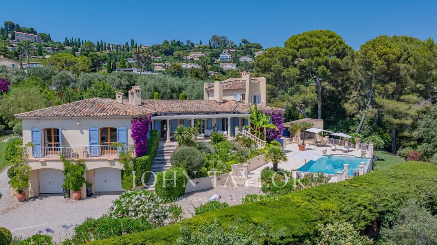 6 bedrooms House in Mougins, France No. 346890
