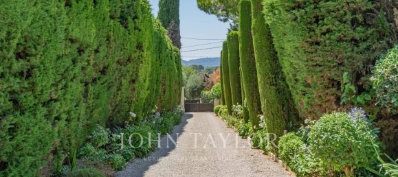6 bedrooms House in Mougins, France No. 346890 13