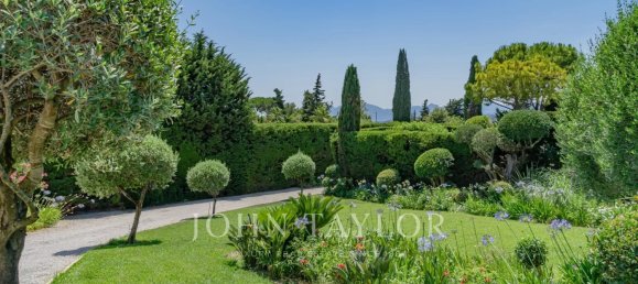 6 bedrooms House in Mougins, France No. 346890 14