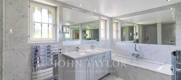 6 bedrooms House in Mougins, France No. 346890 17