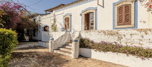 9 Schlafzimmer Haus in Loule, Portugal, Nr. 99366 11