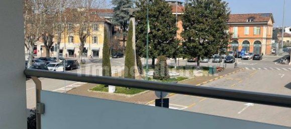 Apartamento de 4 dormitorios en Carmagnola, Italy No. 92403 4
