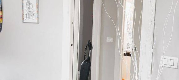 Apartamento de 4 dormitorios en Carmagnola, Italy No. 92403 13