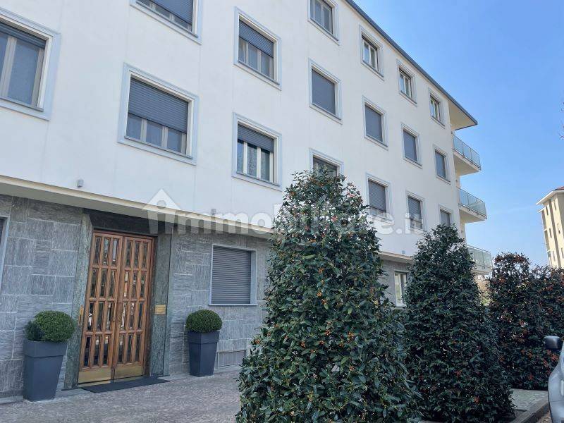 Apartamento de 4 dormitorios en Carmagnola, Italy No. 92403