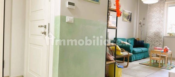 Apartamento de 4 dormitorios en Carmagnola, Italy No. 92403 6