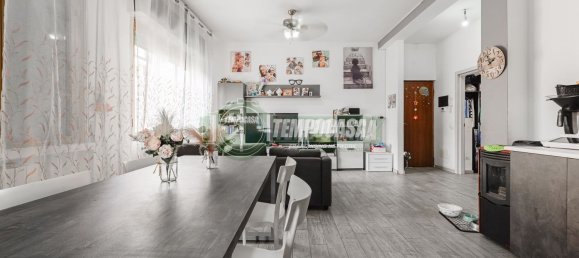 3غرفة منزل ذو طابقين في Vignate, Italy رقم 339074 6