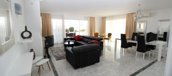 4 غرف نوم بانتهاوس في Marbella, Spain رقم 147411 3