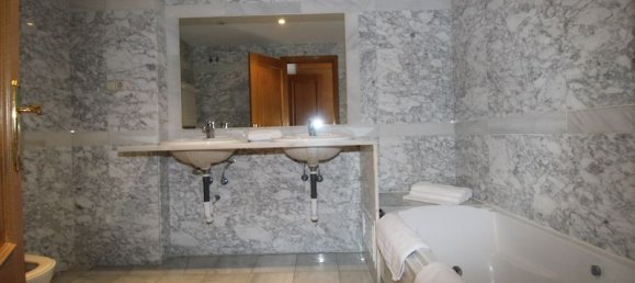 4 غرف نوم بانتهاوس في Marbella, Spain رقم 147411 9