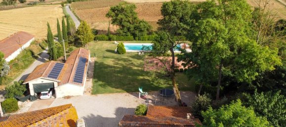 27 rooms House in Castiglione del Lago, Italy No. 54324 12