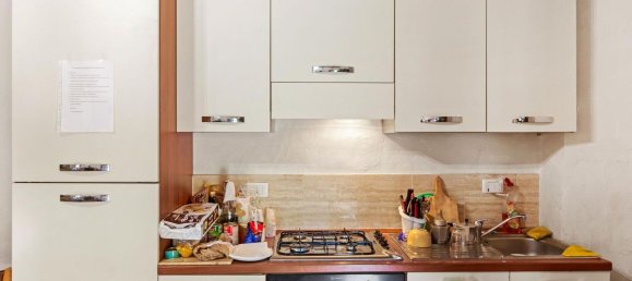 27 rooms House in Castiglione del Lago, Italy No. 54324 24