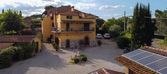 27 rooms House in Castiglione del Lago, Italy No. 54324 14
