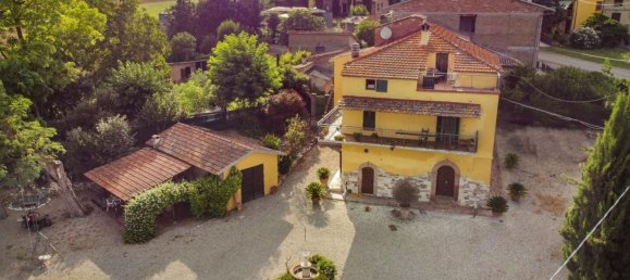 27 rooms House in Castiglione del Lago, Italy No. 54324 28