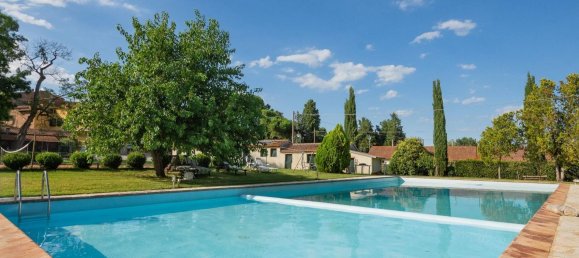 27 rooms House in Castiglione del Lago, Italy No. 54324 48