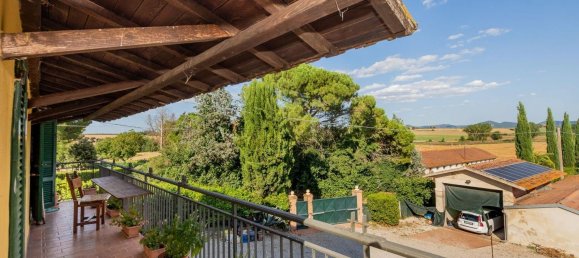 27 rooms House in Castiglione del Lago, Italy No. 54324 11