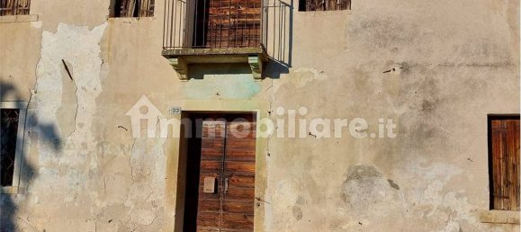 5 rooms House in Moriago della Battaglia, Italy No. 103502 4
