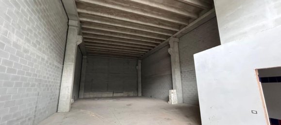 530m² Warehouse in Concesio, Italy No. 329826 22
