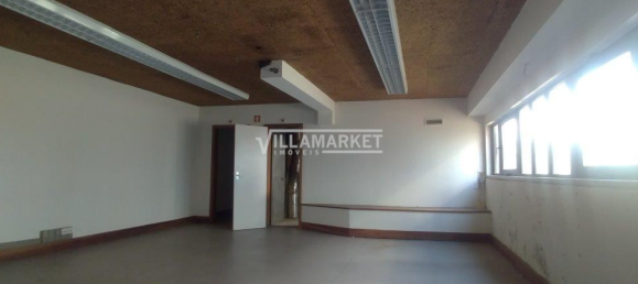 1220m² Building in Vila Real, Portugal No. 70809 5