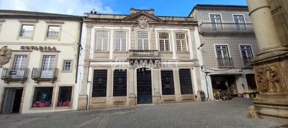 1220m² Building in Vila Real, Portugal No. 70809 8