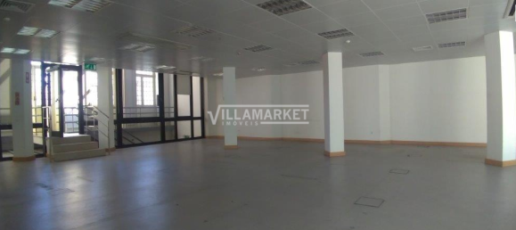 1220m² Building in Vila Real, Portugal No. 70809 2