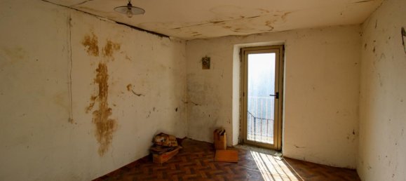 6 rooms House in San Nazzaro Val Cavargna, Italy No. 117137 14