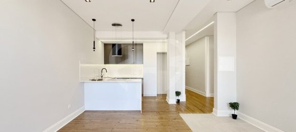 3 bedrooms Apartment in Lisbon, Portugal No. 202704 17