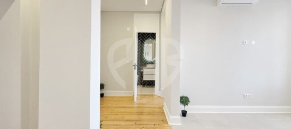 3 bedrooms Apartment in Lisbon, Portugal No. 202704 8