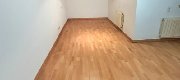 3 bedrooms Apartment in Cornella De Llobregat, Spain No. 140739 6