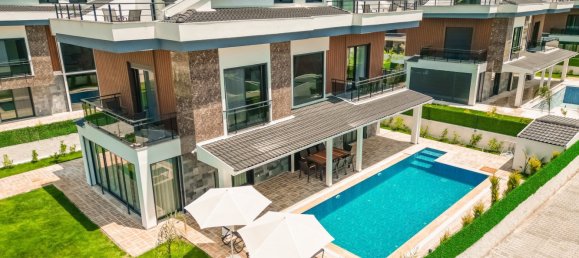 Villa 4+1 à Fethiye, Turkey No. 15729 5