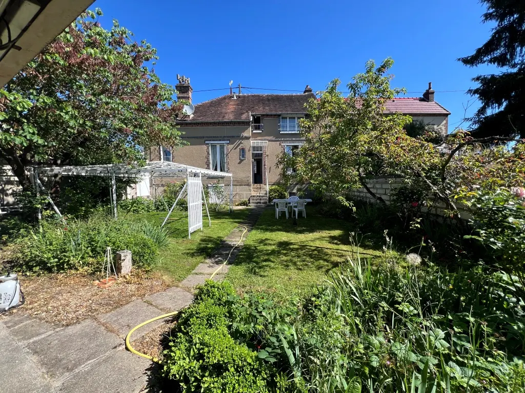 4 bedrooms House in Sens, France No. 321725