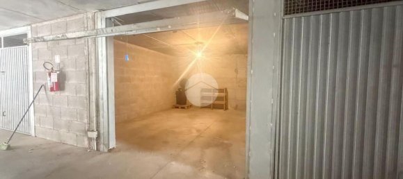 25m² Garage in Rome, Italy No. 322111 6