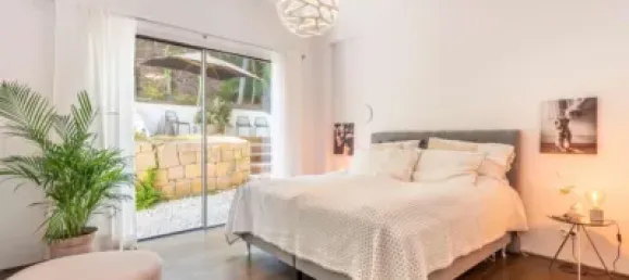 5 bedrooms Villa in Marbella, Spain No. 19001 21