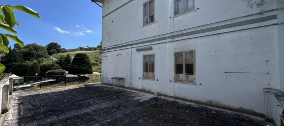 Вилла с 4 спальнями в Монте Урано, Италия № 78168 4