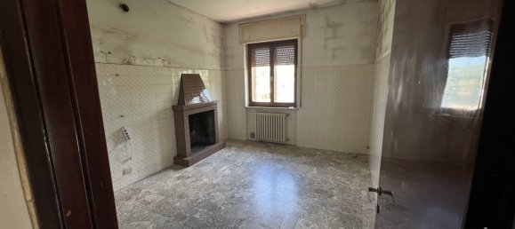 Вилла с 4 спальнями в Монте Урано, Италия № 78168 9