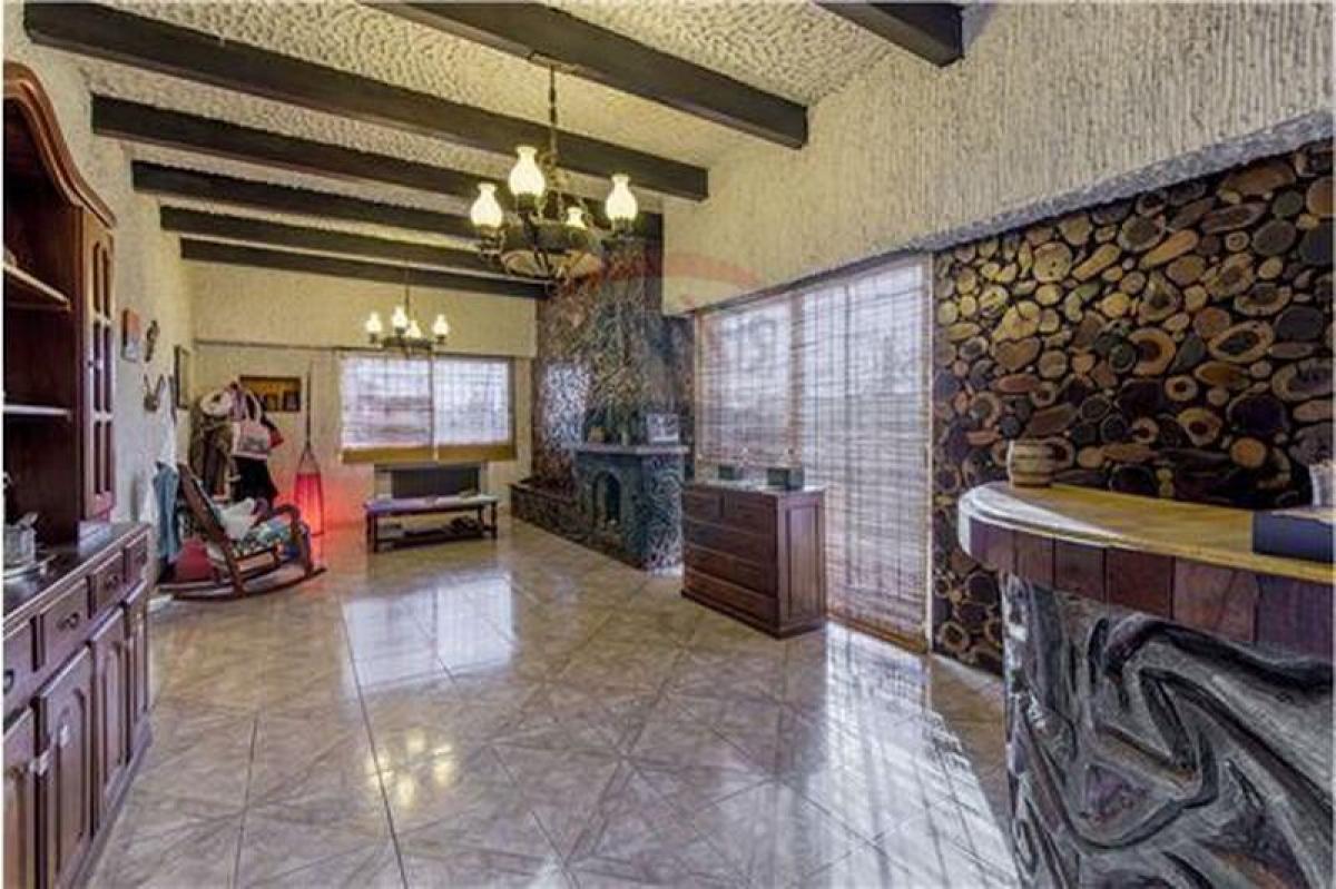 4 Schlafzimmer Haus in Tres de Febrero, Argentina, Nr. 15741