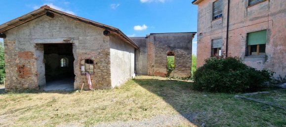 5 rooms House in Agazzano, Italy No. 122677 3