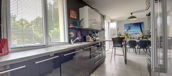 Casa de 4 dormitorios en Breal-sous-Montfort, France No. 361093 2