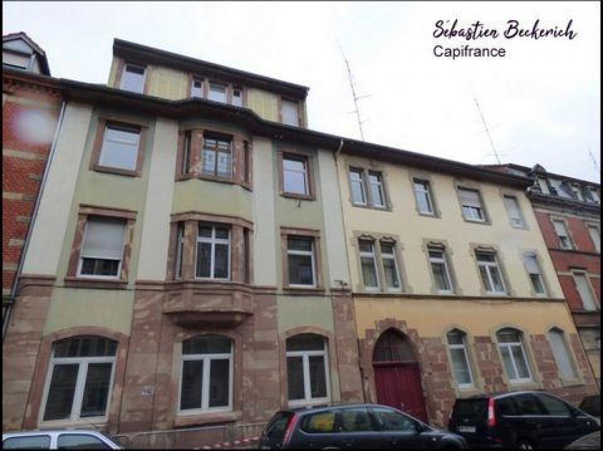 4 bedrooms Condo in Sarreguemines, France No. 14543