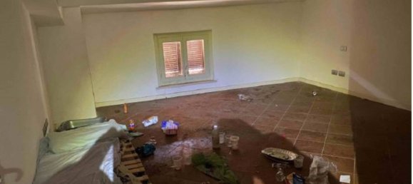 1 bedroom Apartment in Ferrara, Italy No. 19568 9